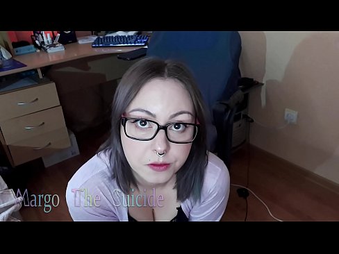 ❤️ Seksikas prillidega tüdruk imeb dildot sügavalt kaamera ette ❤️❌ Sluts at us ❌️